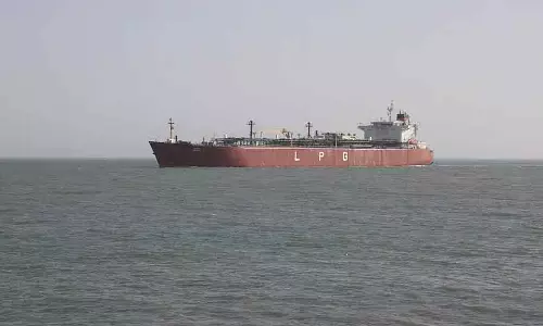 LPG से लदा जहाज़ शिवालिक मैंगलोर पहुंचेगा LPG से लदा जहाज़ शिवालिक मैंगलोर पहुंचेगा
