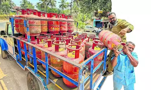 Bengaluru : LPG सिलेंडर का वितरण सामान्य हुआ