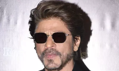 King के बाद, शाहरुख खान अपनी अगली फिल्म के तौर पर एक बड़े बजट वाले रोमांटिक ड्रामा पर नज़र गड़ाए हुए King के बाद, शाहरुख खान अपनी अगली फिल्म के तौर पर एक बड़े बजट वाले रोमांटिक ड्रामा पर नज़र गड़ाए हुए