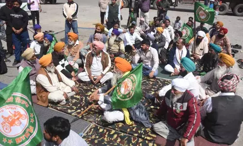 भारतीय किसान यूनियन ने Ladowal toll barrier पर पक्का मोर्चा शुरू किया भारतीय किसान यूनियन ने Ladowal toll barrier पर पक्का मोर्चा शुरू किया
