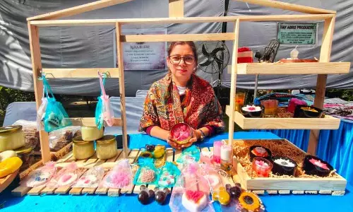 मोमबत्तियों से लेकर पंजीरी तक, PAU में आयोजित कॉन्क्लेव में महिला उद्यमियों ने बिखेरी चमक मोमबत्तियों से लेकर पंजीरी तक, PAU में आयोजित कॉन्क्लेव में महिला उद्यमियों ने बिखेरी चमक