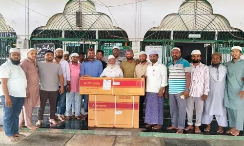 करेपल्ली जामे मस्जिद में Refrigerator वितरण करेपल्ली जामे मस्जिद में Refrigerator वितरण