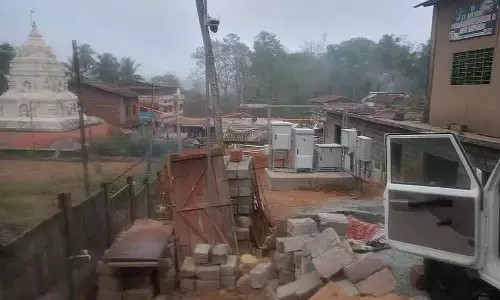 Yalapur : मोबाइल टावर के निर्माण पर आपत्ति