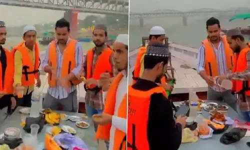 गंगा की नाव पर Iftar को लेकर वाराणसी में 14 लोग गिरफ़्तार गंगा की नाव पर Iftar को लेकर वाराणसी में 14 लोग गिरफ़्तार