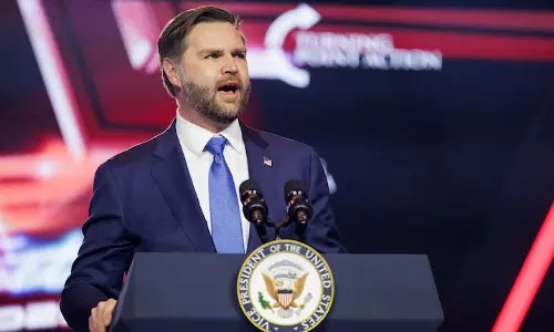JD Vance का कहना है कि ईरान युद्ध के बीच उन्हें ट्रंप पर भरोसा है कि वे काम पूरा कर देंगे