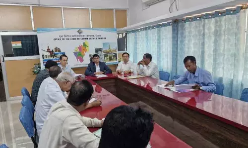 Tripura उपचुनाव से पहले चुनाव आयोग की बैठक Tripura उपचुनाव से पहले चुनाव आयोग की बैठक