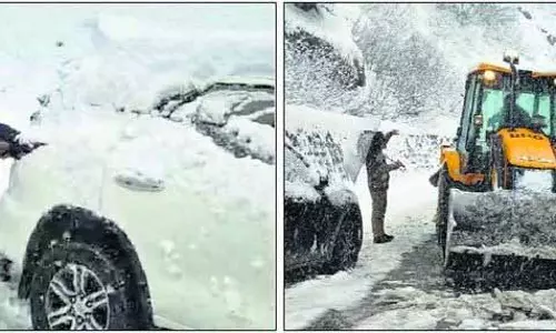 Himachal: अटल सुरंग के पास हिमपात के कारण बड़े पैमाने पर बचाव अभियान चलाया गया Himachal: अटल सुरंग के पास हिमपात के कारण बड़े पैमाने पर बचाव अभियान चलाया गया