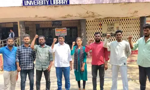 रेलवे कोच फैक्ट्री में केवल स्थानीय युवाओं को ही नौकरी दी जानी चाहिए: Doggela Tirupati रेलवे कोच फैक्ट्री में केवल स्थानीय युवाओं को ही नौकरी दी जानी चाहिए: Doggela Tirupati