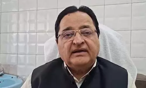 इफ्तार पार्टी कहीं भी आयोजित की जा सकती थी तो फिर वाराणसी में ही क्यों: एसटी हसन