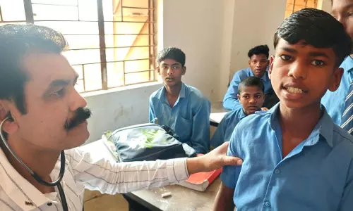 फ्लोरोसिस प्रभावित ग्राम घोड़ागांव में स्क्रीनिंग व हेल्थ कैंप का आयोजन फ्लोरोसिस प्रभावित ग्राम घोड़ागांव में स्क्रीनिंग व हेल्थ कैंप का आयोजन