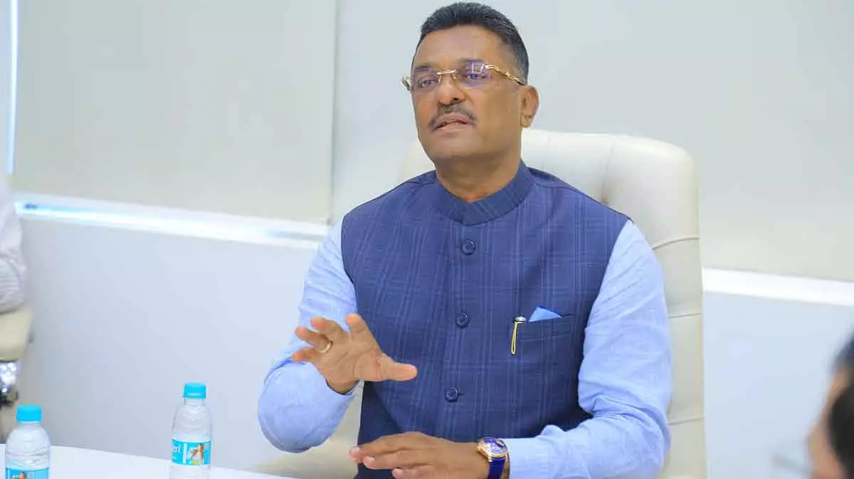 महाराष्ट्र 2037 तक MSRTC के 22,000 बसों के पूरे बेड़े को इलेक्ट्रिक में बदल देगा : परिवहन मंत्री महाराष्ट्र 2037 तक MSRTC के 22,000 बसों के पूरे बेड़े को इलेक्ट्रिक में बदल देगा : परिवहन मंत्री