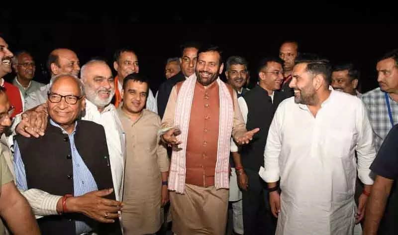 राज्यसभा चुनाव: कांग्रेस ने रिटर्निंग ऑफिसर पर पक्षपात का आरोप लगाया राज्यसभा चुनाव: कांग्रेस ने रिटर्निंग ऑफिसर पर पक्षपात का आरोप लगाया