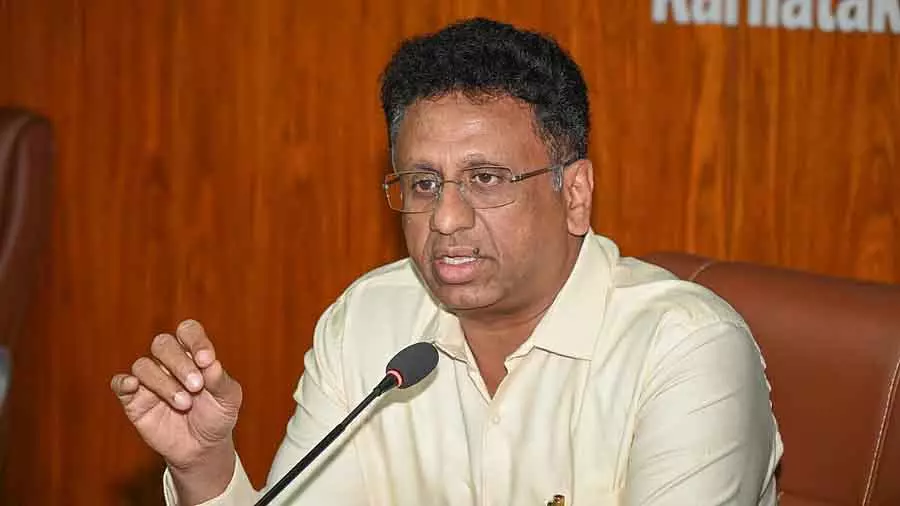 Minister एम.सी. सुधाकर ने कर्नाटक के सार्वजनिक विश्वविद्यालयों की दयनीय स्थिति पर खेद व्यक्त किया Minister एम.सी. सुधाकर ने कर्नाटक के सार्वजनिक विश्वविद्यालयों की दयनीय स्थिति पर खेद व्यक्त किया