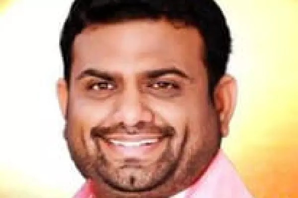 BRS ने ड्रग्स मामले में गिरफ्तार पूर्व विधायक को नोटिस जारी किया BRS ने ड्रग्स मामले में गिरफ्तार पूर्व विधायक को नोटिस जारी किया