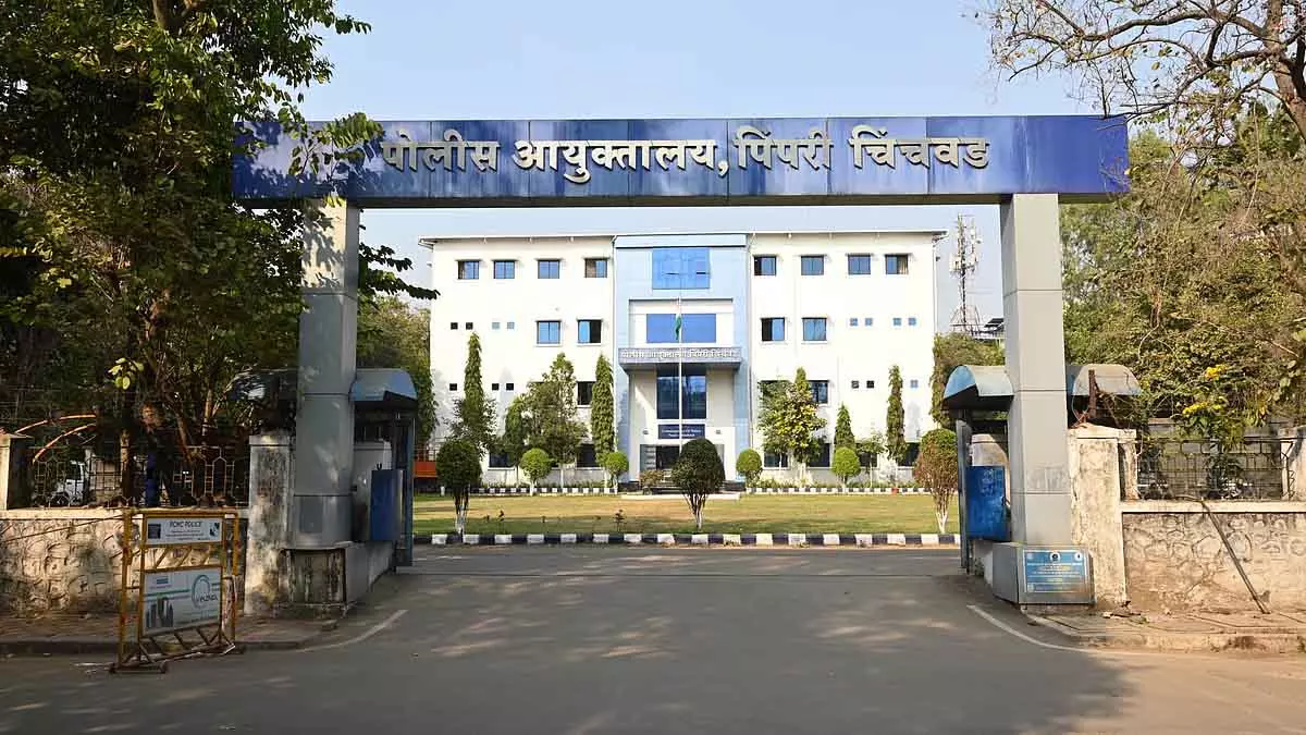 8 Deaths in 5 Days: सुरक्षा में चूक के बीच लापरवाही ने Pimpri-चिंचवड़ की सड़कों को जानलेवा बना दिया 8 Deaths in 5 Days: सुरक्षा में चूक के बीच लापरवाही ने Pimpri-चिंचवड़ की सड़कों को जानलेवा बना दिया