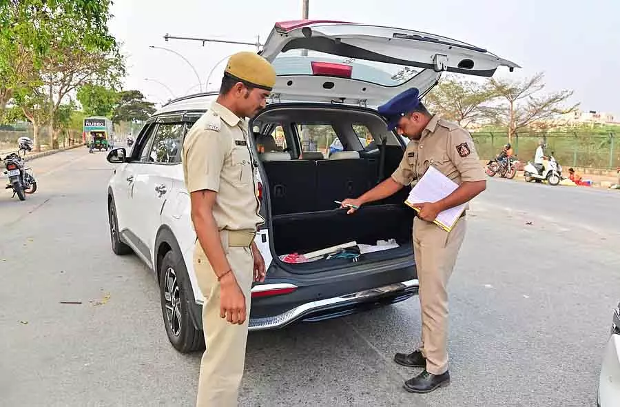 Davangere Bypoll : प्रचार के लिए कम समय, नतीजों के लिए लंबा इंतज़ार Davangere Bypoll : प्रचार के लिए कम समय, नतीजों के लिए लंबा इंतज़ार