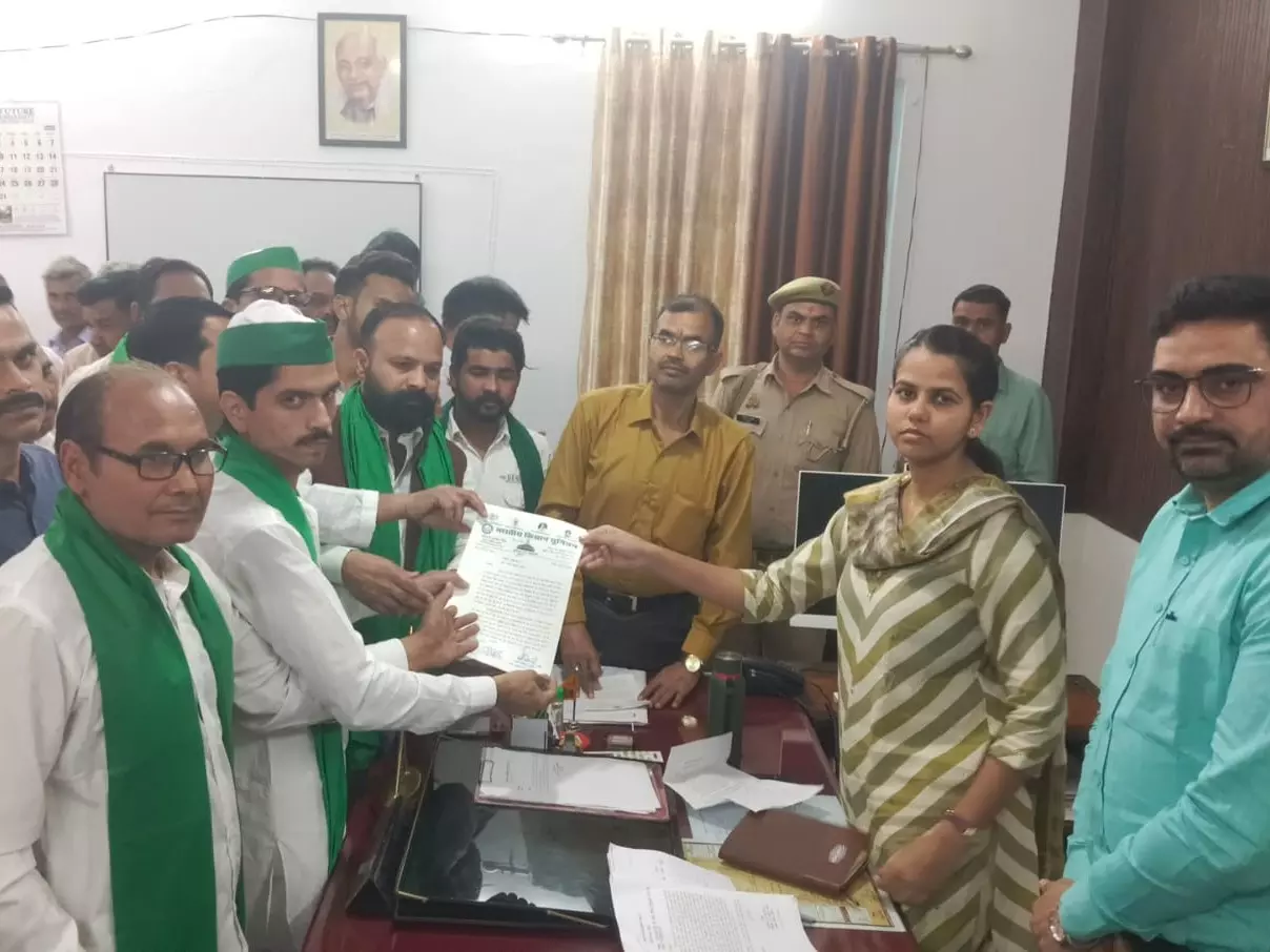 Bareilly: भाकियू ने उठाया भुगतान का मुद्दा, 146 करोड़ बकाया Bareilly: भाकियू ने उठाया भुगतान का मुद्दा, 146 करोड़ बकाया