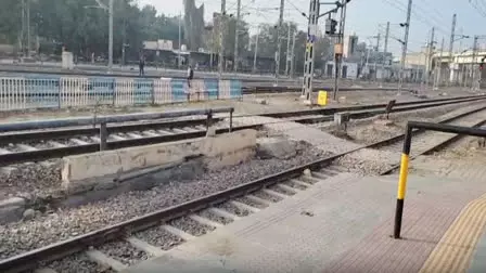 Bhiwani: रेल कनेक्टिविटी बढ़ेगी, लंबी दूरी की ट्रेनों का बढ़ेगा ठहराव Bhiwani: रेल कनेक्टिविटी बढ़ेगी, लंबी दूरी की ट्रेनों का बढ़ेगा ठहराव