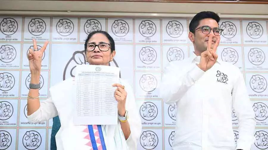 CM ममता ने TMC उम्मीदवारों की सूची जारी की, 226 से अधिक सीटें जीतने का भरोसा CM ममता ने TMC उम्मीदवारों की सूची जारी की, 226 से अधिक सीटें जीतने का भरोसा