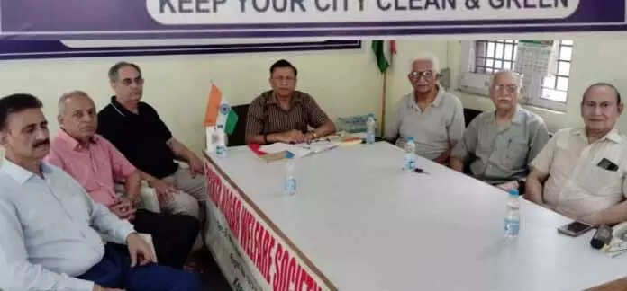 TNWS ने बैठक की, अपनी समस्याएँ उठाईं TNWS ने बैठक की, अपनी समस्याएँ उठाईं
