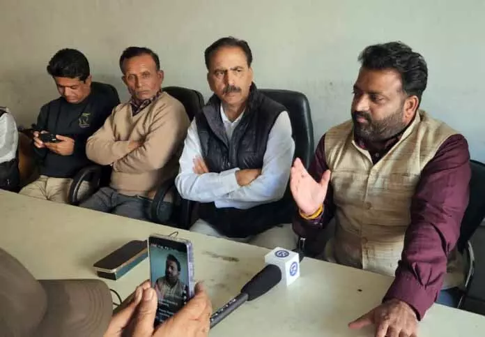 JKPCC किसान विभाग 29 मार्च को नगरी में सम्मेलन आयोजित करेगा JKPCC किसान विभाग 29 मार्च को नगरी में सम्मेलन आयोजित करेगा