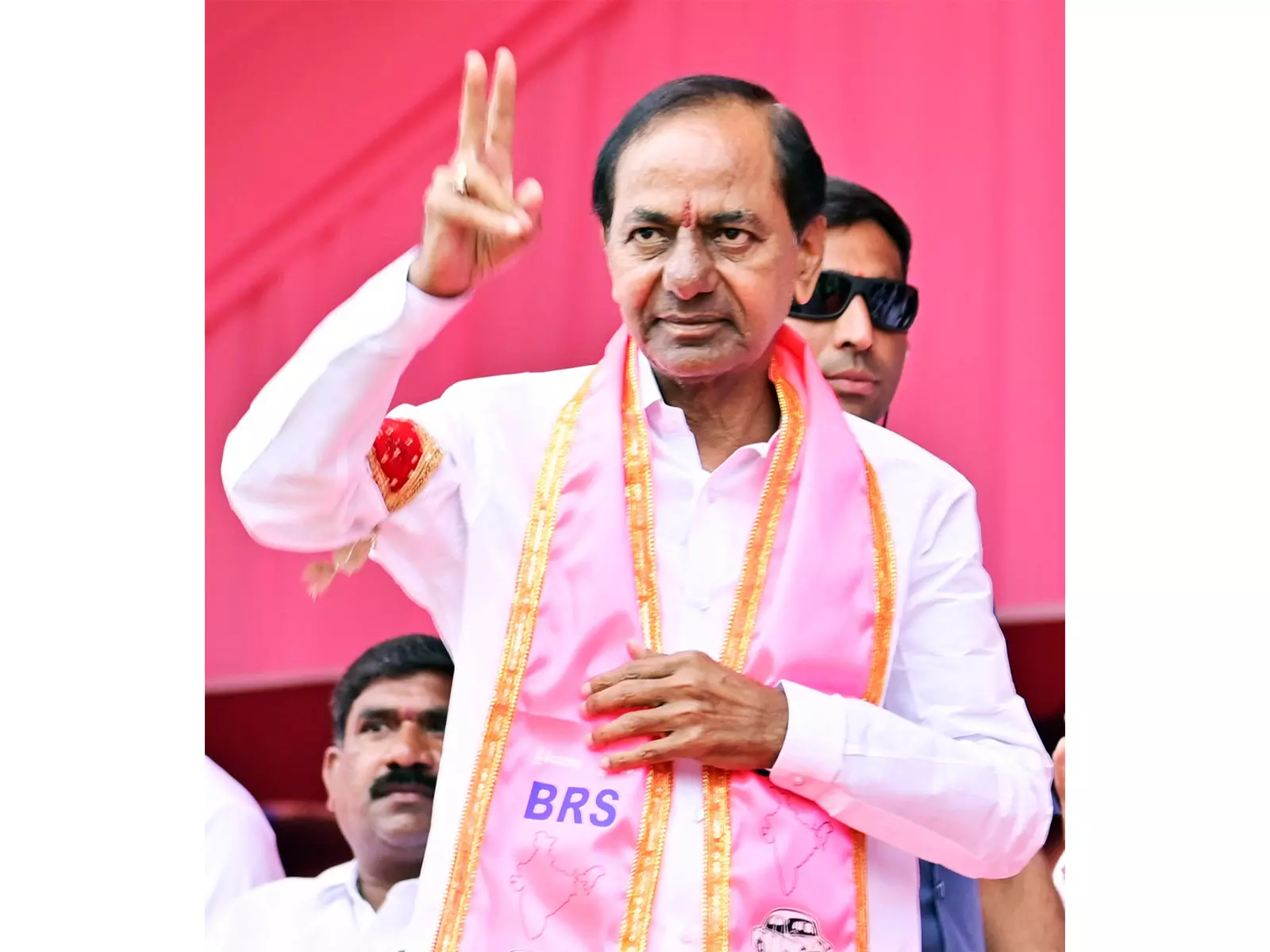 BRS ने पूर्व विधायक को पार्टी की गतिविधियों से निलंबित किया, ड्रग रेड के बाद लिखित स्पष्टीकरण मांगा BRS ने पूर्व विधायक को पार्टी की गतिविधियों से निलंबित किया, ड्रग रेड के बाद लिखित स्पष्टीकरण मांगा