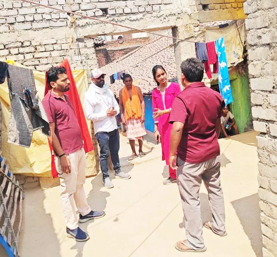 प्रधानमंत्री आवास योजना के अधूरे मकानों पर प्रशासन का सख्त रुख प्रधानमंत्री आवास योजना के अधूरे मकानों पर प्रशासन का सख्त रुख