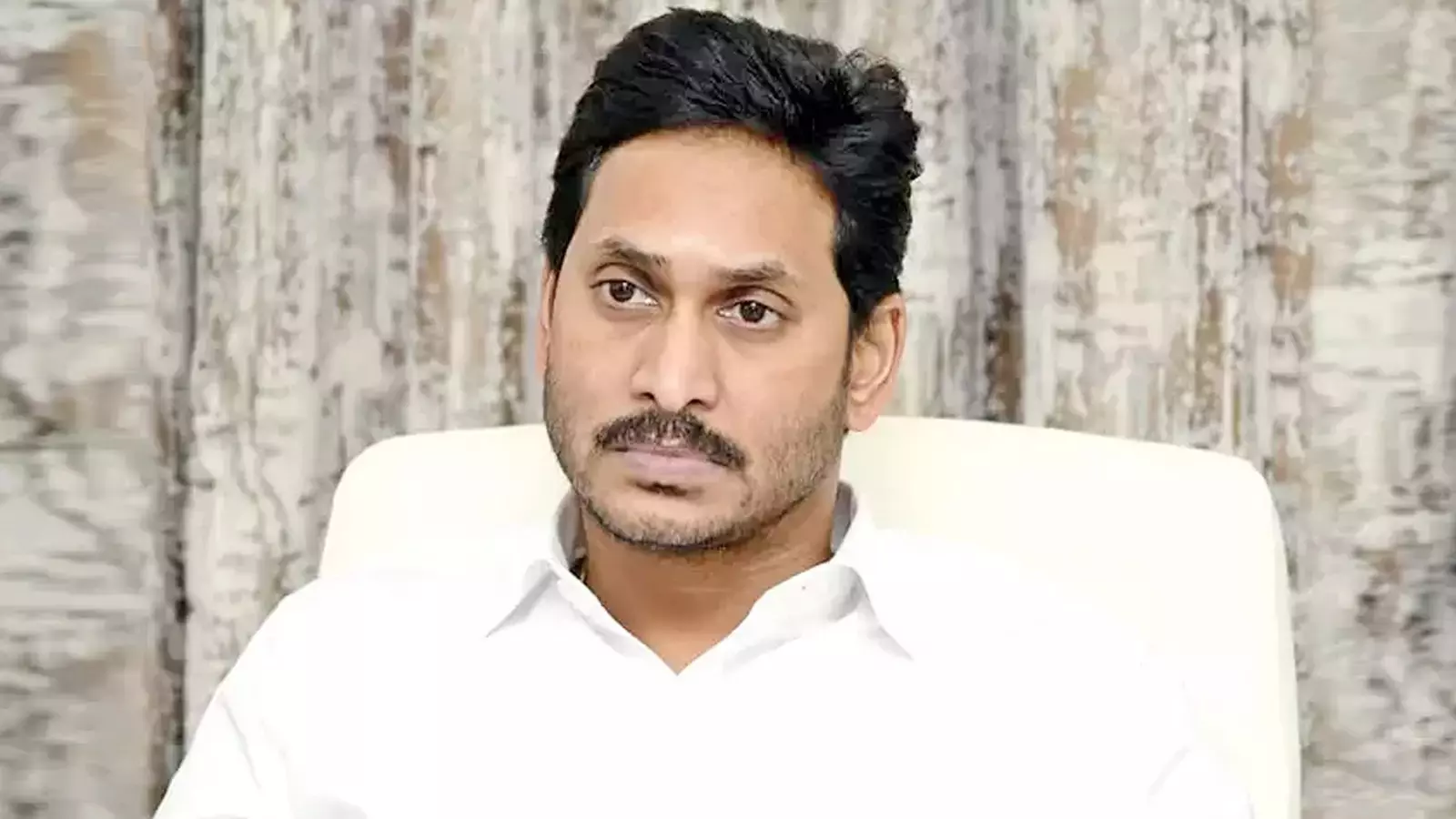 YS जगन रेड्डी ने TD सांसद पर ड्रग्स केस का आरोप लगाया YS जगन रेड्डी ने TD सांसद पर ड्रग्स केस का आरोप लगाया