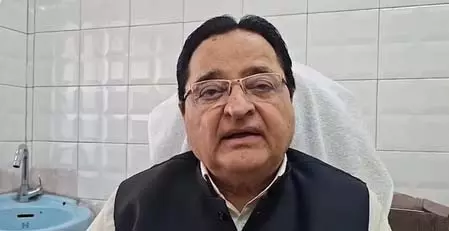 इफ्तार पार्टी कहीं भी आयोजित की जा सकती थी तो फिर वाराणसी में ही क्यों: एसटी हसन इफ्तार पार्टी कहीं भी आयोजित की जा सकती थी तो फिर वाराणसी में ही क्यों: एसटी हसन