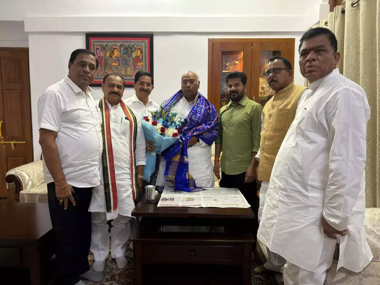 Revanth Reddy और महेश गौड़ ने मल्लिकार्जुन खड़गे से की बैठक Revanth Reddy और महेश गौड़ ने मल्लिकार्जुन खड़गे से की बैठक