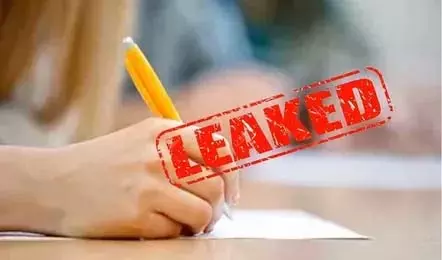 12वीं बोर्ड परीक्षा का पेपर लीक मामला, पुलिस ने पंजीबद्ध किया अपराध 12वीं बोर्ड परीक्षा का पेपर लीक मामला, पुलिस ने पंजीबद्ध किया अपराध