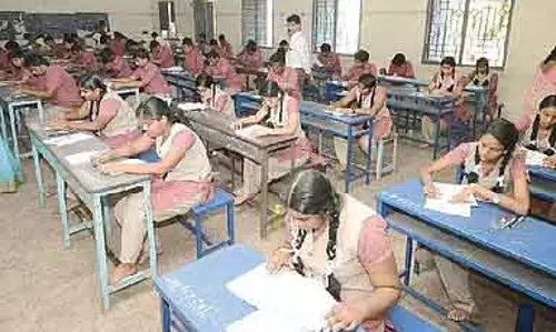 Plus 2 गणित में अधिक अप्रत्यक्ष प्रश्न: छात्रों को उत्तर देने में कठिनाई होती है