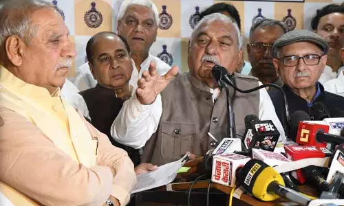 Haryana समाचार: क्रॉस-वोटिंग करने वाले विधायकों के नाम बताने पर भूपिंदर हुड्डा चुप Haryana समाचार: क्रॉस-वोटिंग करने वाले विधायकों के नाम बताने पर भूपिंदर हुड्डा चुप