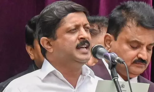 खराब बुनियादी ढांचे का हवाला देकर उद्योग कर्नाटक नहीं छोड़ रहे: Urban Development Minister खराब बुनियादी ढांचे का हवाला देकर उद्योग कर्नाटक नहीं छोड़ रहे: Urban Development Minister