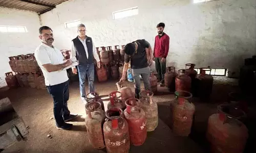 Patiala में 200 सिलेंडर ज़ब्त होने के बाद घोस्ट LPG कनेक्शन जांच के दायरे में Patiala में 200 सिलेंडर ज़ब्त होने के बाद घोस्ट LPG कनेक्शन जांच के दायरे में