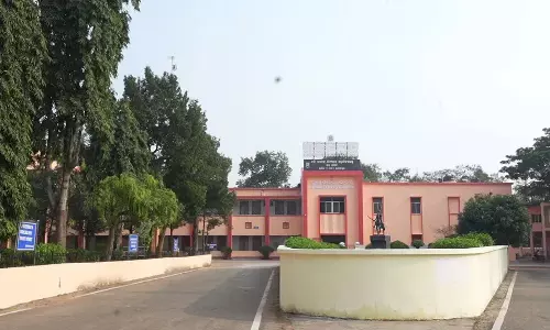 Odisha : BJB कॉलेज में हॉस्टल में हिंसक झड़प, 25 से ज़्यादा घायल