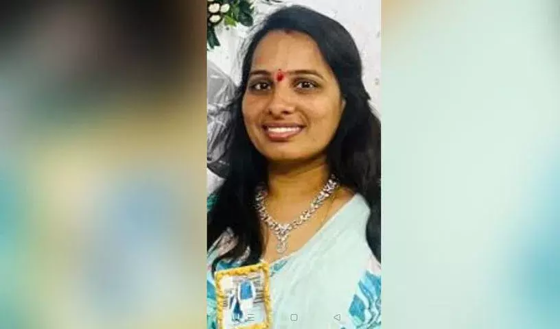 Karimnagar : करीमनगर टाउन-II SI की पत्नी ने आत्महत्या कर ली