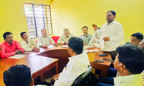 आंतरिक आरक्षण रिपोर्ट दक्षिण-पंथी समुदाय के लिए घातक है: Byalkere Chikkaraju आंतरिक आरक्षण रिपोर्ट दक्षिण-पंथी समुदाय के लिए घातक है: Byalkere Chikkaraju
