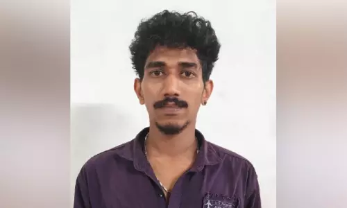 Kerala : 3.740 किलोग्राम गांजे के साथ युवक गिरफ्तार Kerala : 3.740 किलोग्राम गांजे के साथ युवक गिरफ्तार