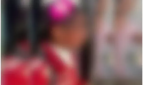तेजाब से हमला, छह साल की बच्ची को बनाया निशाना, मचा हड़कंप तेजाब से हमला, छह साल की बच्ची को बनाया निशाना, मचा हड़कंप