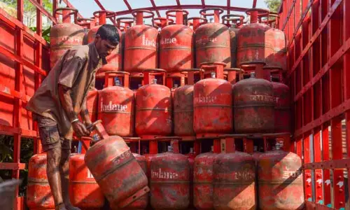पश्चिम एशिया में तनाव के बीच LPG आपूर्ति में रुकावट से J&K का बिजली क्षेत्र प्रभावित