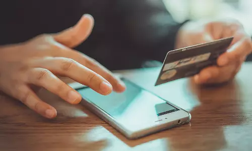 Cyber जालसाजों ने मार्क ज़करबर्ग बनकर कानपुर के एक रिटायर्ड शिक्षक से 1.57 करोड़ ठग लिए