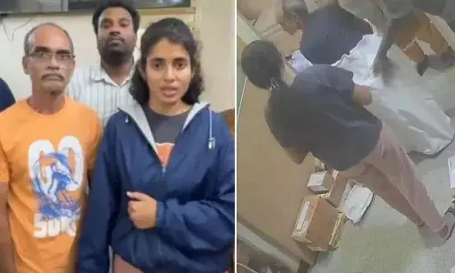 Bengaluru की महिला ने Reels के लिए अपने पिता को कूरियर करने की कोशिश की Bengaluru की महिला ने Reels के लिए अपने पिता को कूरियर करने की कोशिश की