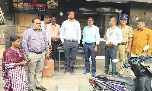 Karnataka : दुकान पर छापा, तीन घरेलू सिलेंडर ज़ब्त