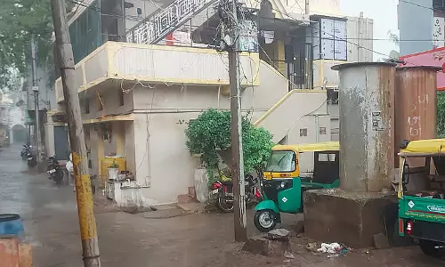 Karnataka : बादामी में ओलों के साथ भारी बारिश Karnataka : बादामी में ओलों के साथ भारी बारिश