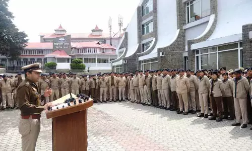 Himachal बजट सत्र के दौरान सुरक्षा ड्यूटी पर 700 पुलिस और होम गार्ड कर्मी तैनात रहेंगे Himachal बजट सत्र के दौरान सुरक्षा ड्यूटी पर 700 पुलिस और होम गार्ड कर्मी तैनात रहेंगे