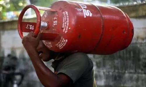 LPG सिलेंडर की कालाबाजारी, 10 मामले दर्ज, 12 आरोपी गिरफ्तार