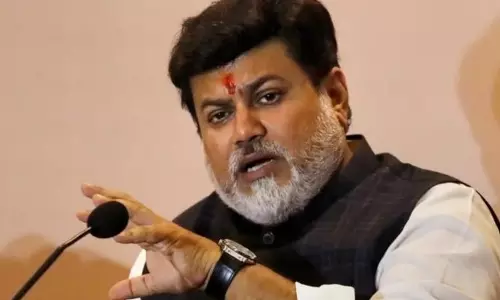ग्रामीण निर्माण परमिट को सरल बनाया जाएगा: Uday Samant ग्रामीण निर्माण परमिट को सरल बनाया जाएगा: Uday Samant