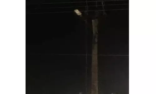 Tungaturthi में स्ट्रीट लाइट काम नहीं कर रही Tungaturthi में स्ट्रीट लाइट काम नहीं कर रही