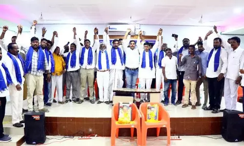 अंबेडकर की 12 लाख रुपये की ज़मानत राशि तुरंत दी जानी चाहिए: पूर्व मंत्री Tatikonda Rajaiah अंबेडकर की 12 लाख रुपये की ज़मानत राशि तुरंत दी जानी चाहिए: पूर्व मंत्री Tatikonda Rajaiah